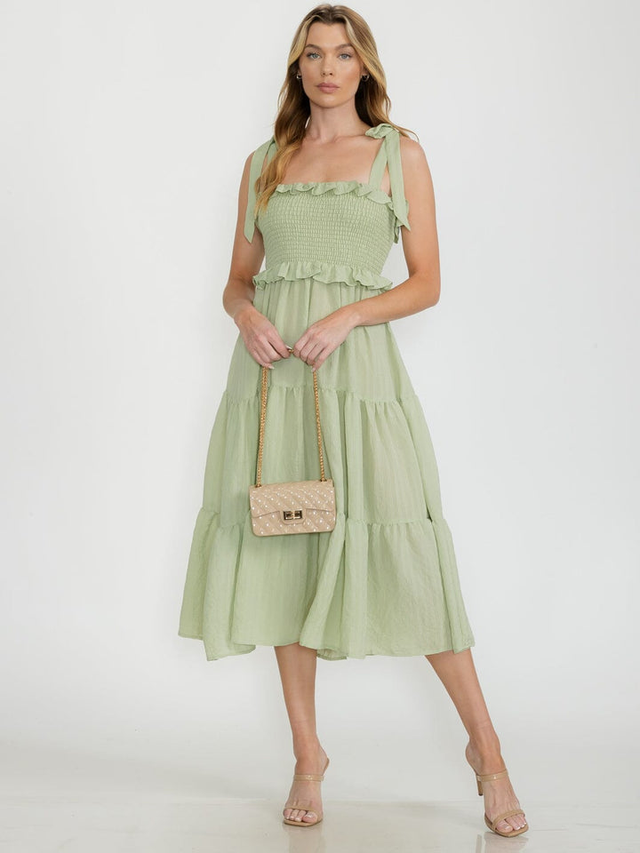 WOMEN'S SLEEVELESS RUFFLE TIERED SMOCK MIDI DRESS
