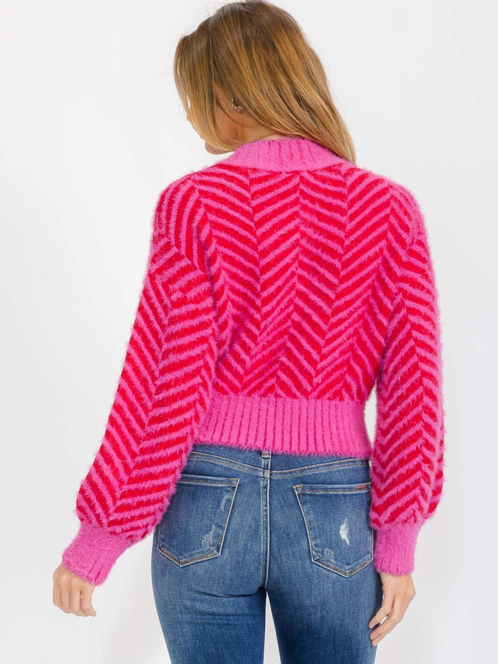 WOMEN'S LONG SLEEVE FUZZY DETAILED PULLOVER SWEATER