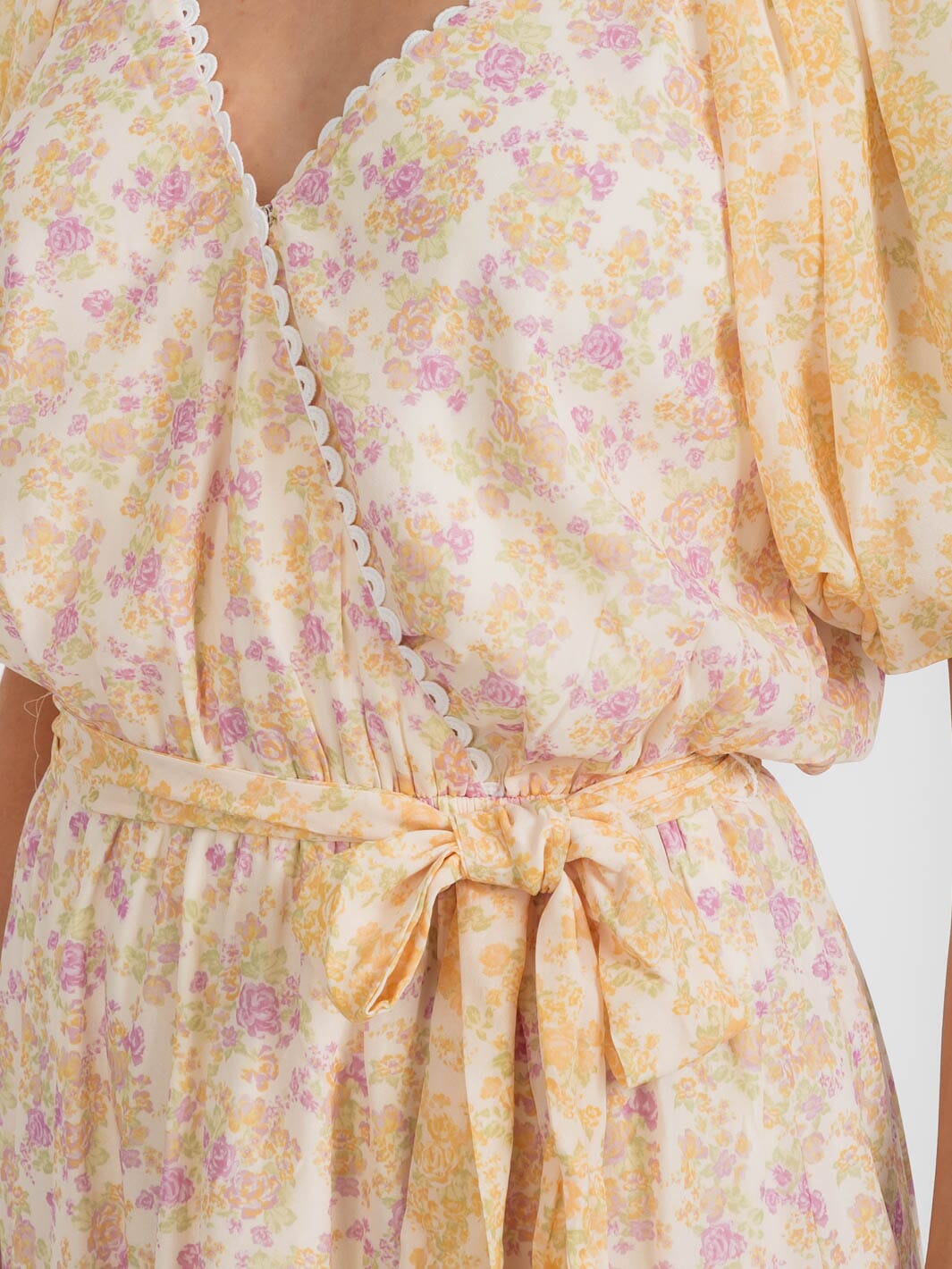 WOMEN'S SHORT SLEEVE SURPLICE SELF TIE FLORAL MINI DRESS