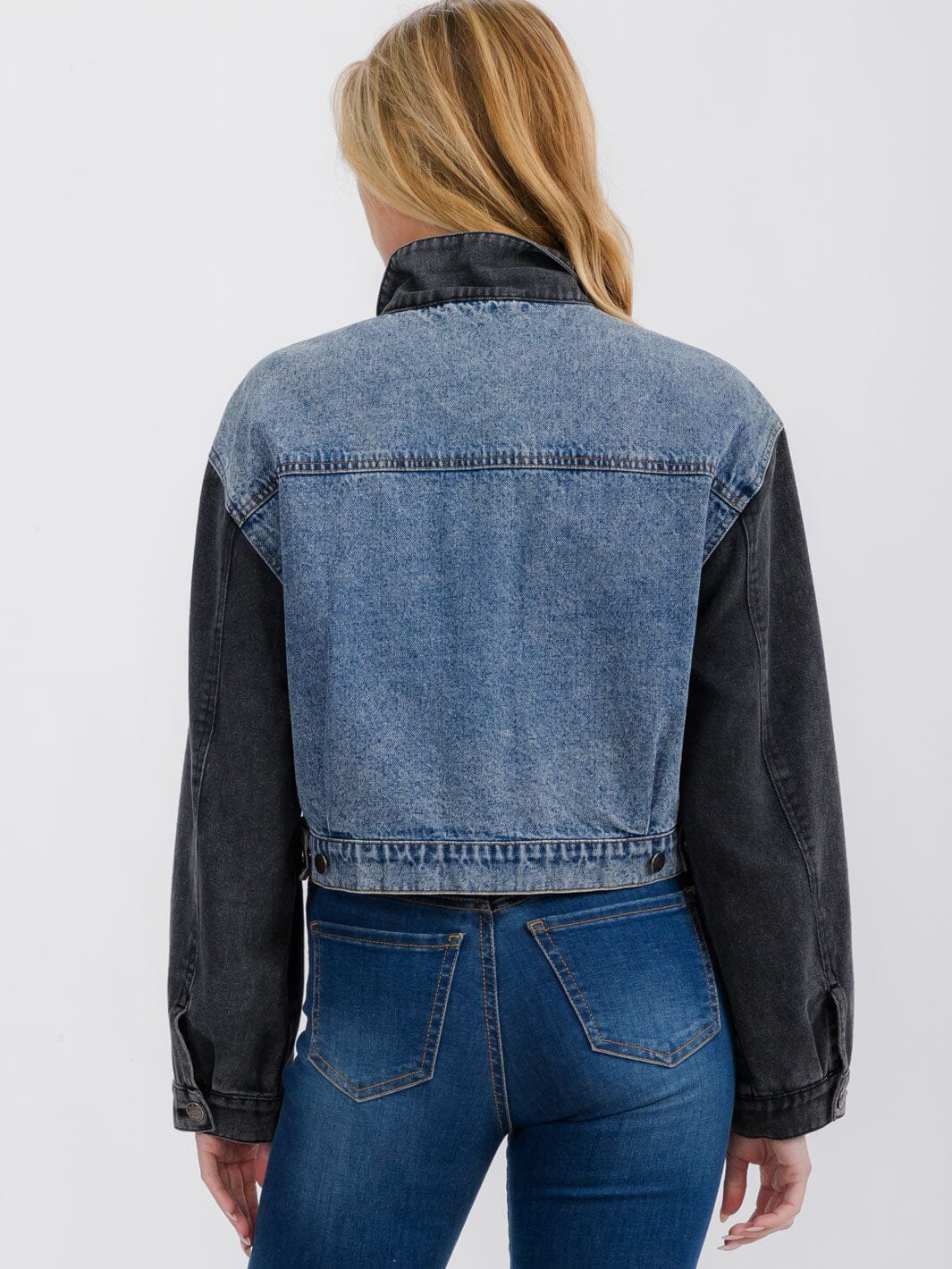 WOMEN'S LONG SLEEVE BUTTON CLOSURE DENIM JACKET