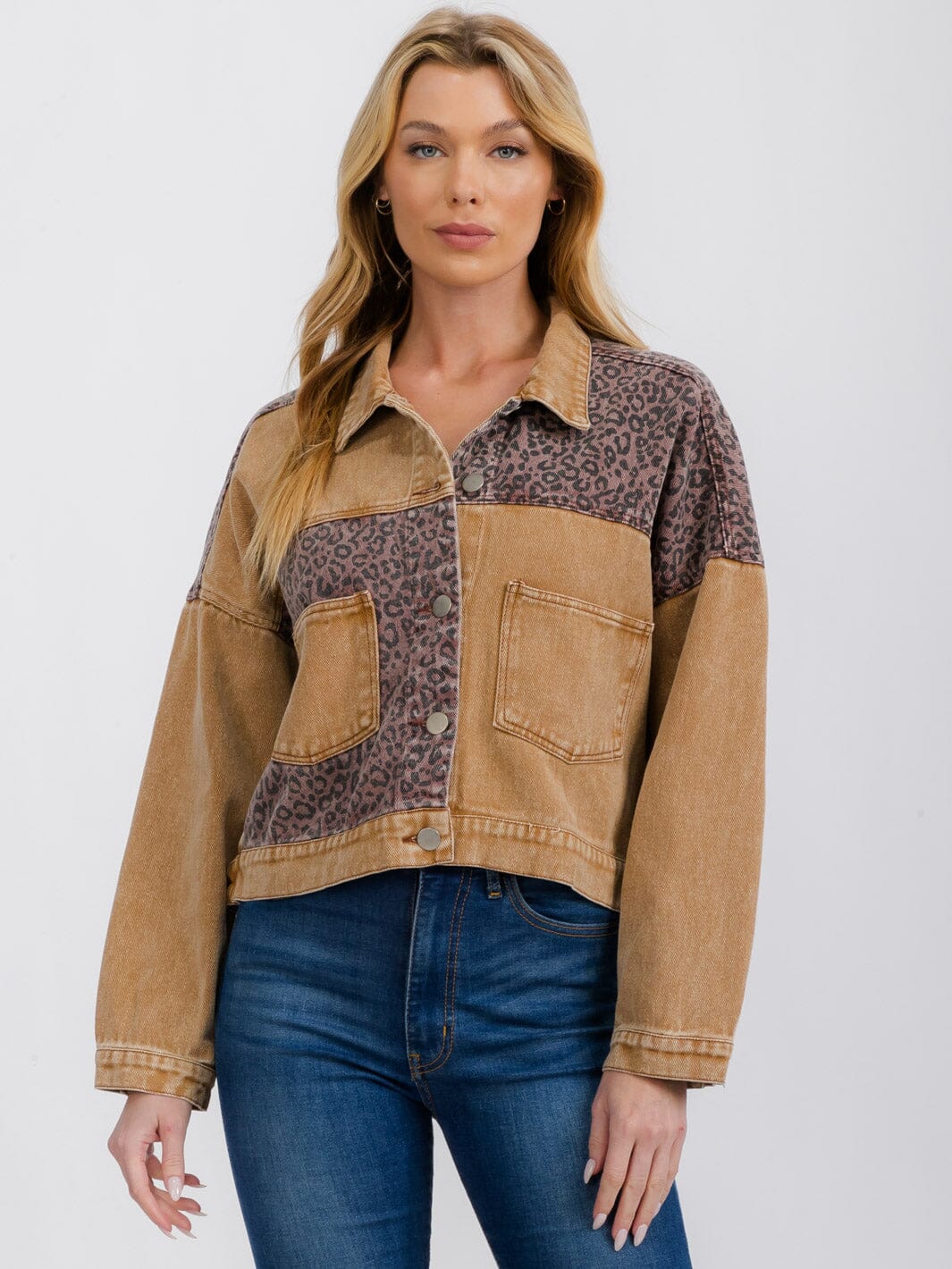 WOMEN'S LONG SLEEVE BUTTON UP ANIMAL PRINT CONTRAST DENIM JACKET