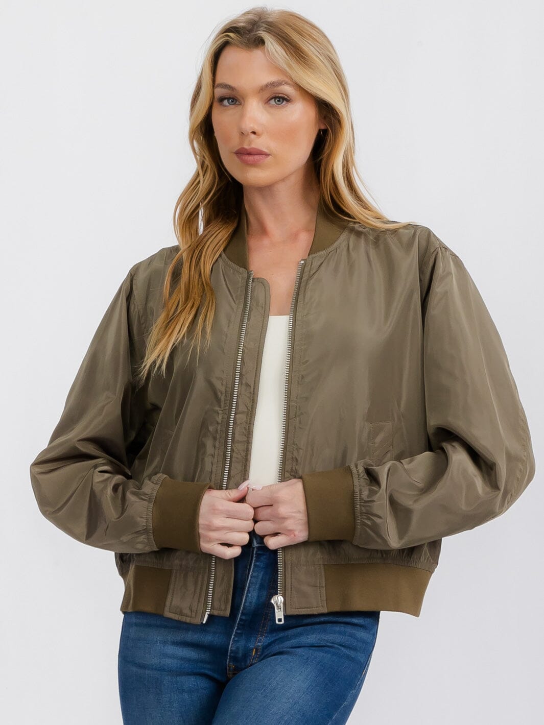 WOMEN'S LONG SLEEVE POCKETS ZIPPER CLOSURE BOMBER JACKET