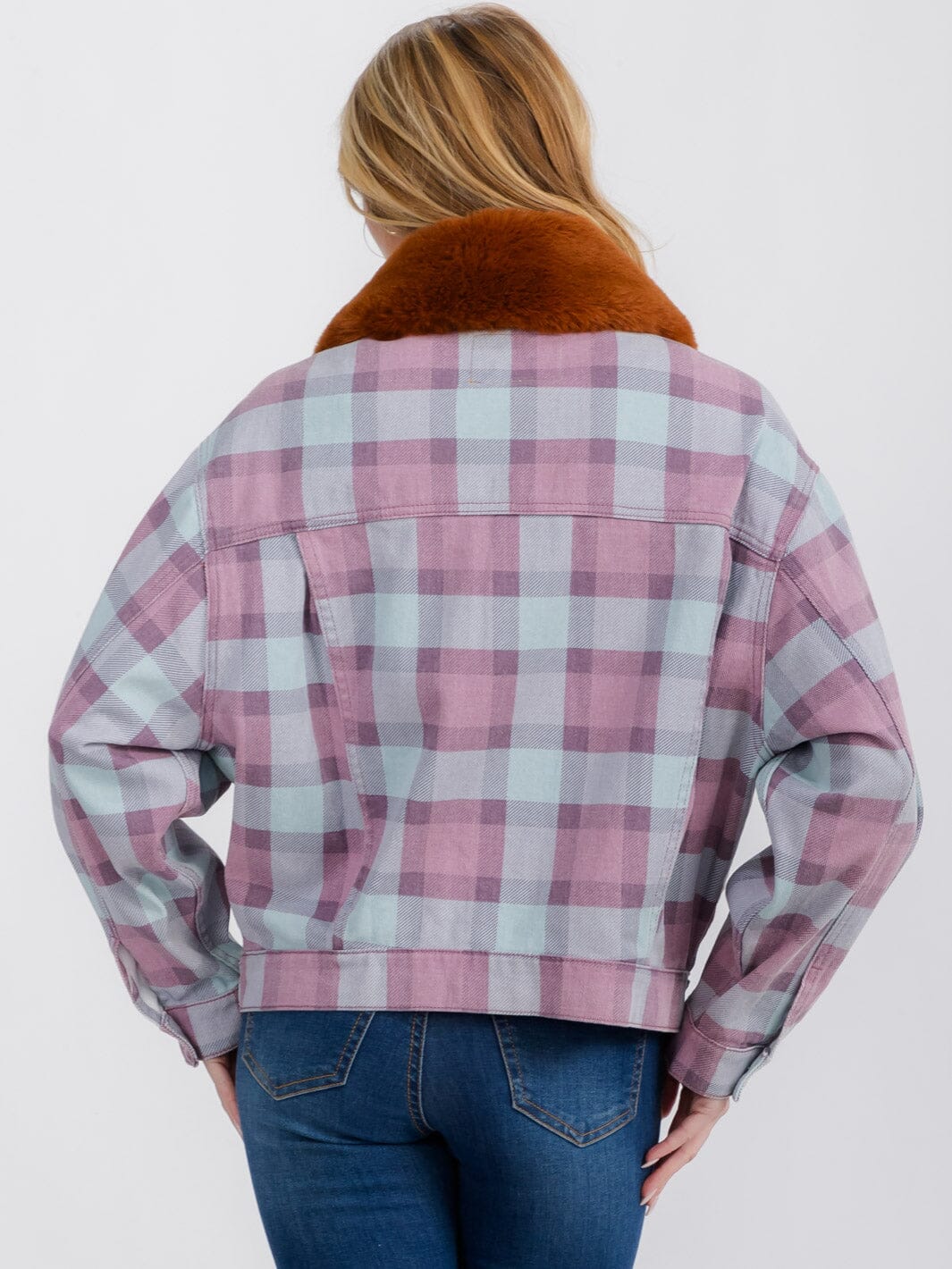 WOMEN'S LONG SLEEVE REMOVABLE SHERPA NECK BUTTON CLOSURE CHECKERS DENIM JACKET