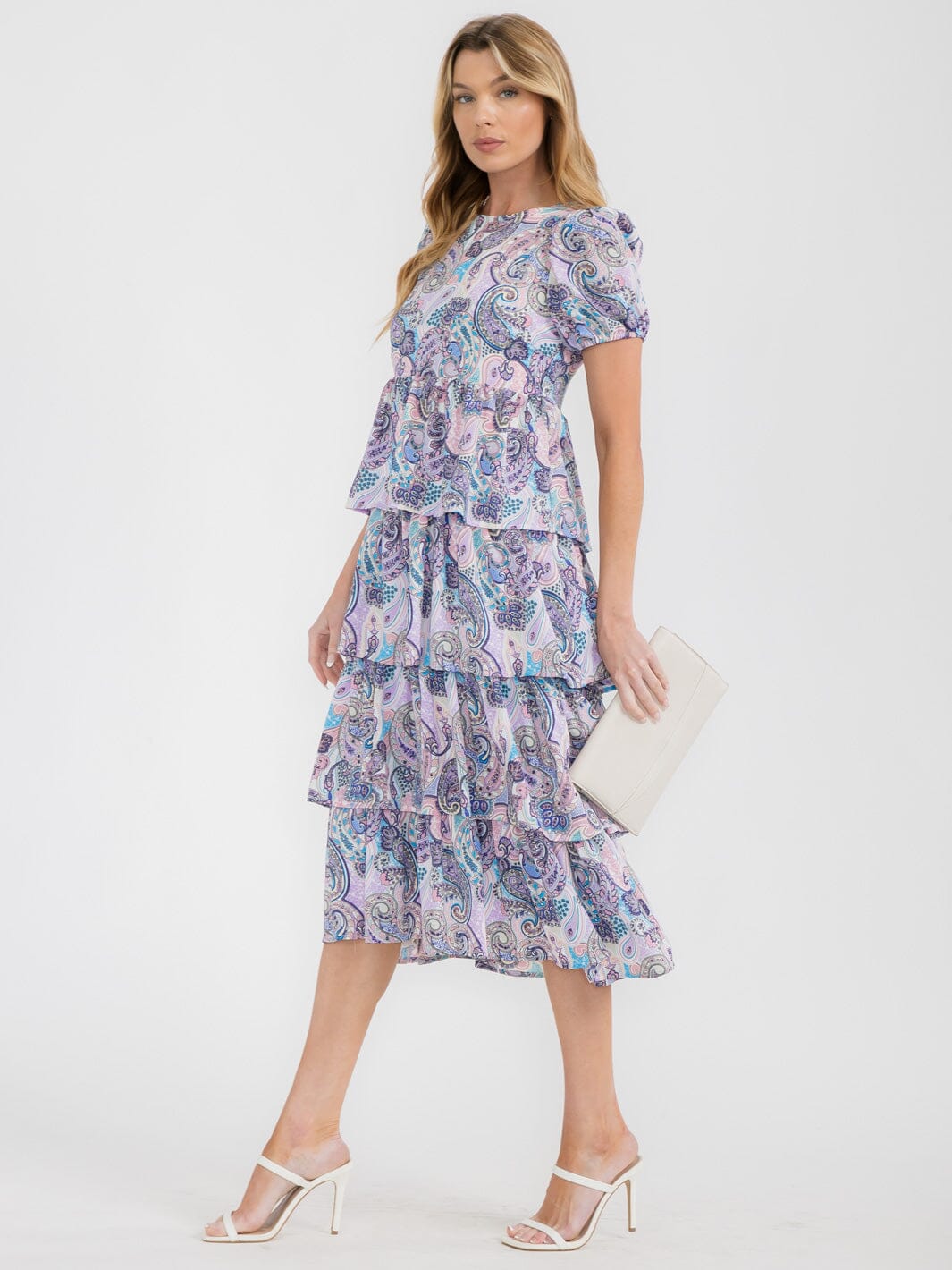 WOMEN'S SHORT PUFF SLEEVE TIERED PAISLEY PRINT MIDI DRESS