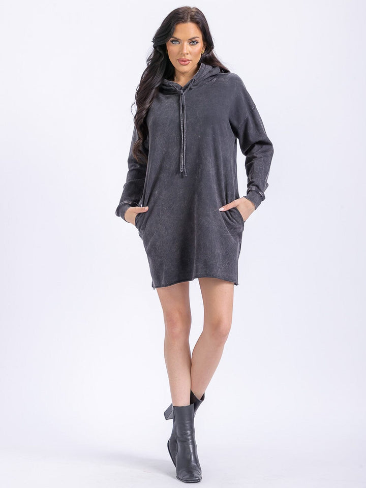 WOMEN'S LONG SLEEVE FRONT POCKETS WASHED HOODED GRAPHIC SWEATER MINI DRESS