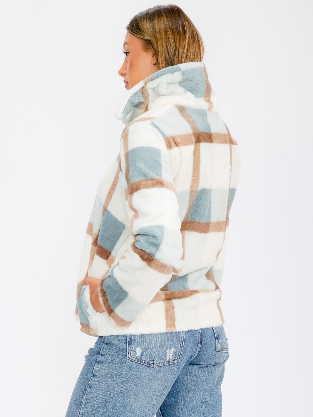 WOMEN'S LONG SLEEVE BUTTON CLOSURE FRONT POCKETS COLORBLOCK SHERPA JACKET