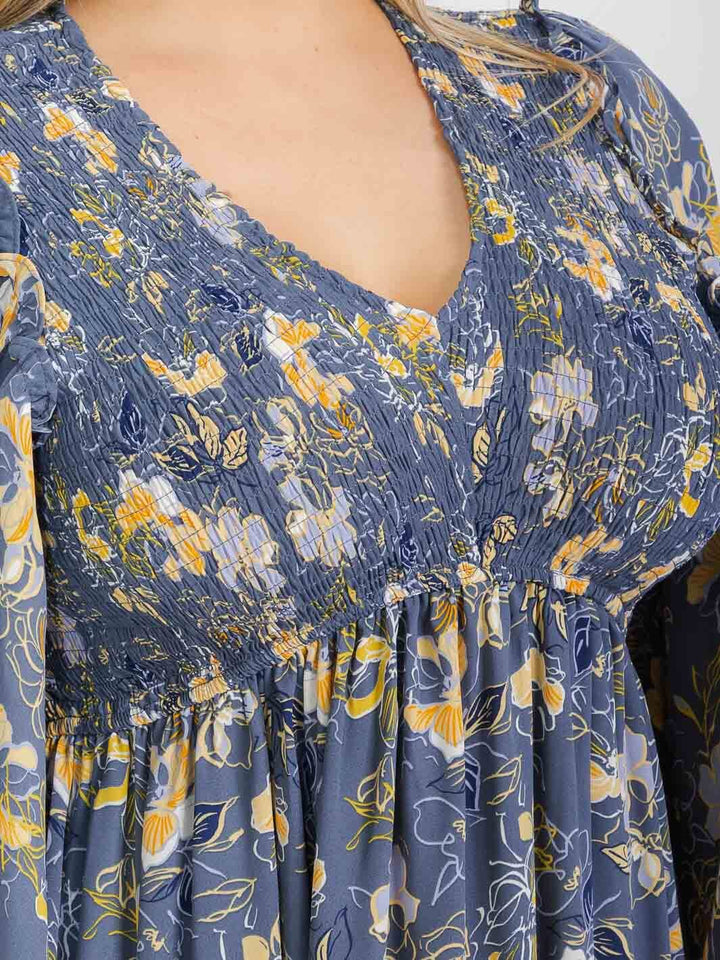 PLUS SIZE SHORT SLEEVE V-NECK SMOCK FLORAL MAXI DRESS