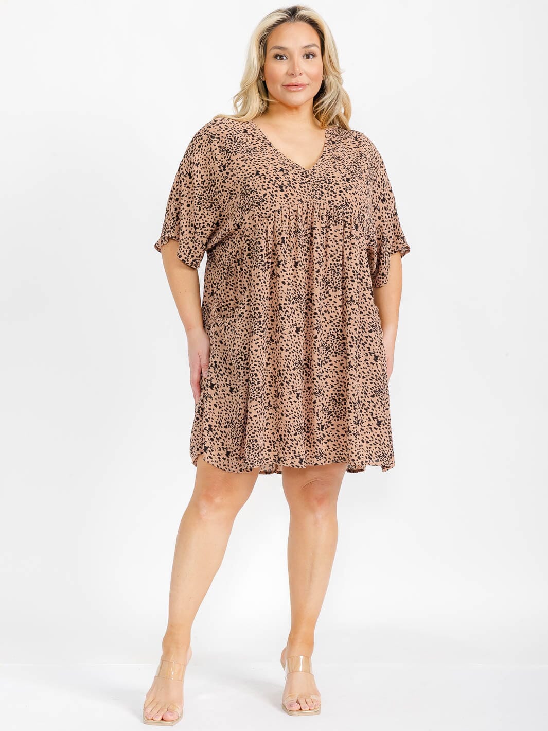 PLUS SIZE SHORT SLEEVE V-NECK FRONT POCKETS ANIMAL PRINT MINI DRESS