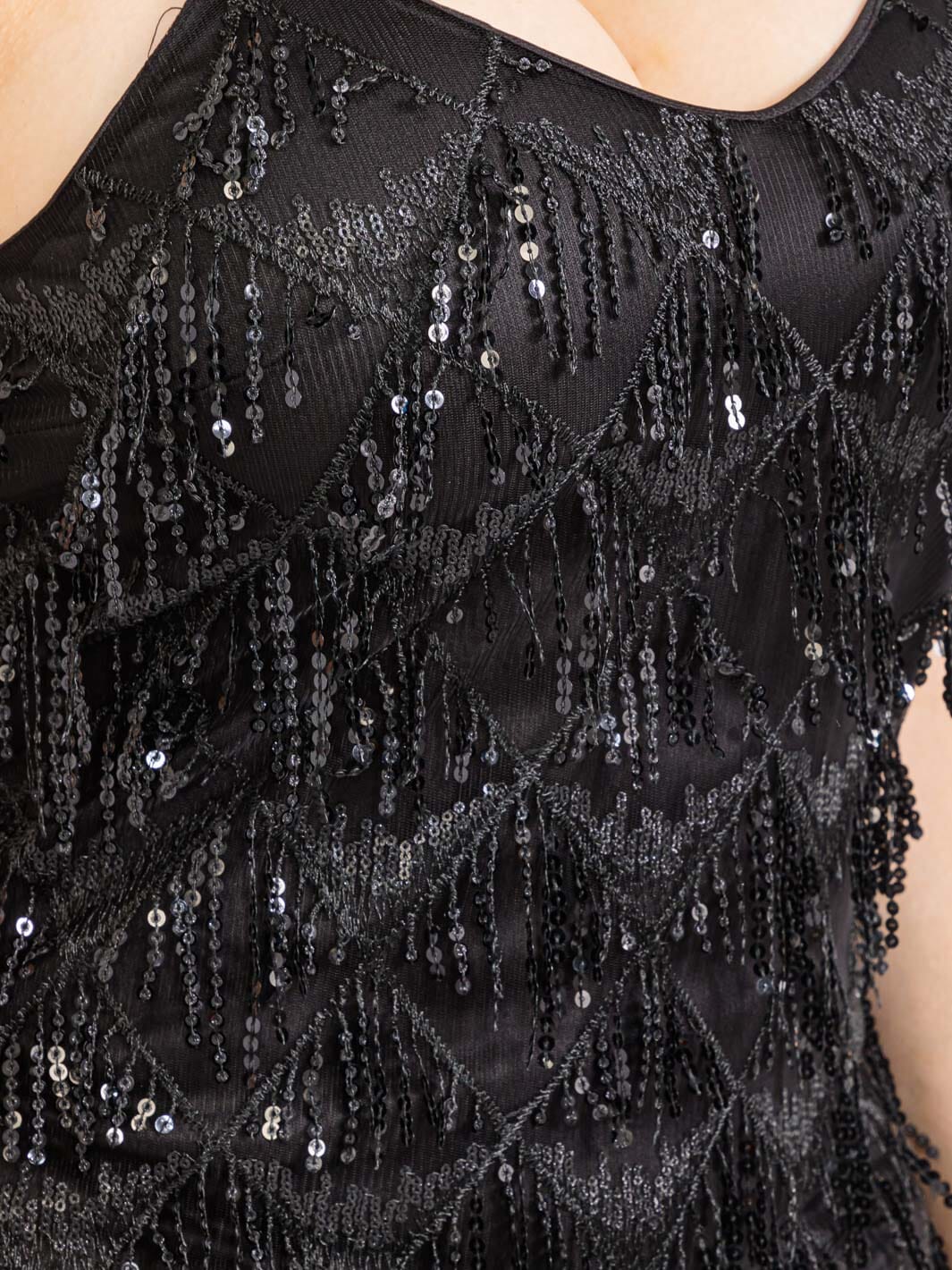 PLUS SIZE SLEEVELES V-NECK BODYCON FRINGE SEQUINS MIDI DRESS