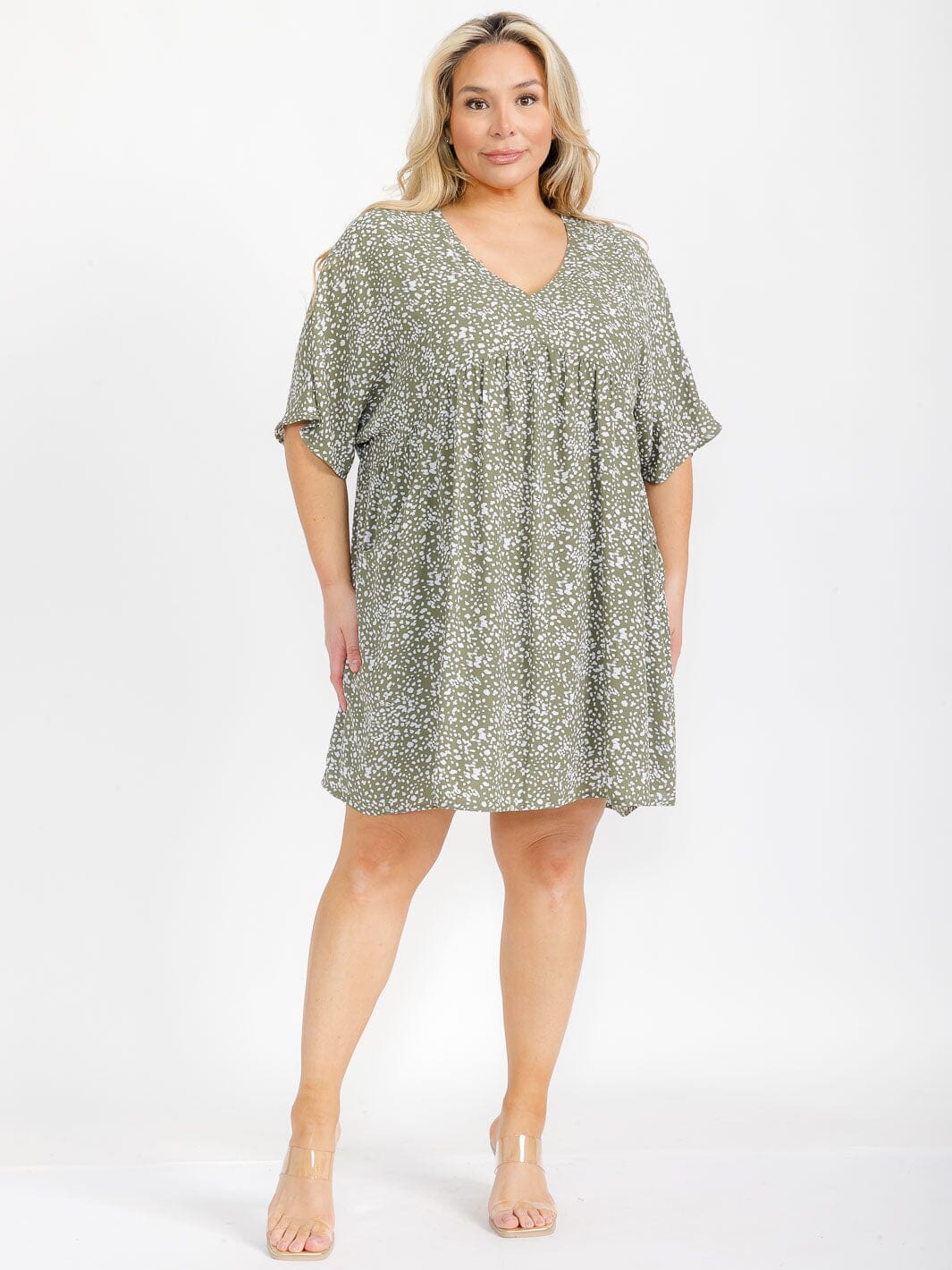 PLUS SIZE SHORT SLEEVE V-NECK FRONT POCKETS ANIMAL PRINT MINI DRESS