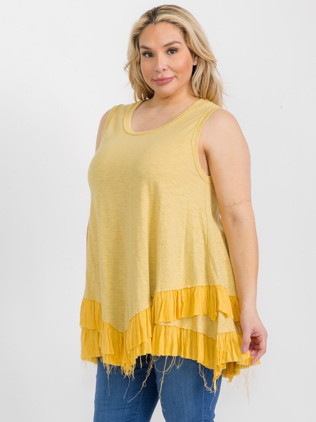 PLUS SIZE SLEEVELESS TIERED RUFFLE RAW EDGE TUNIC TANK TOP