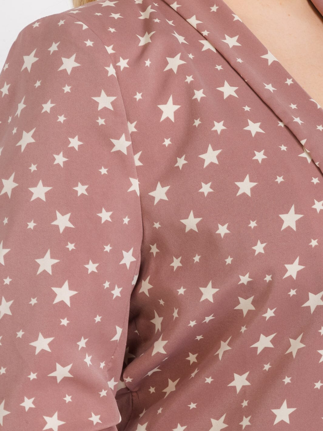 PLUS SIZE 3/4 SLEEVE OPEN FRONT POCKETS STARS PRINT BLAZER
