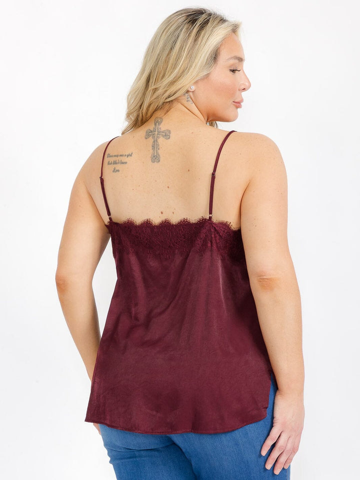 PLUS SIZE SLEEVELESS V-NECK LACE TRIM CAMI TOP