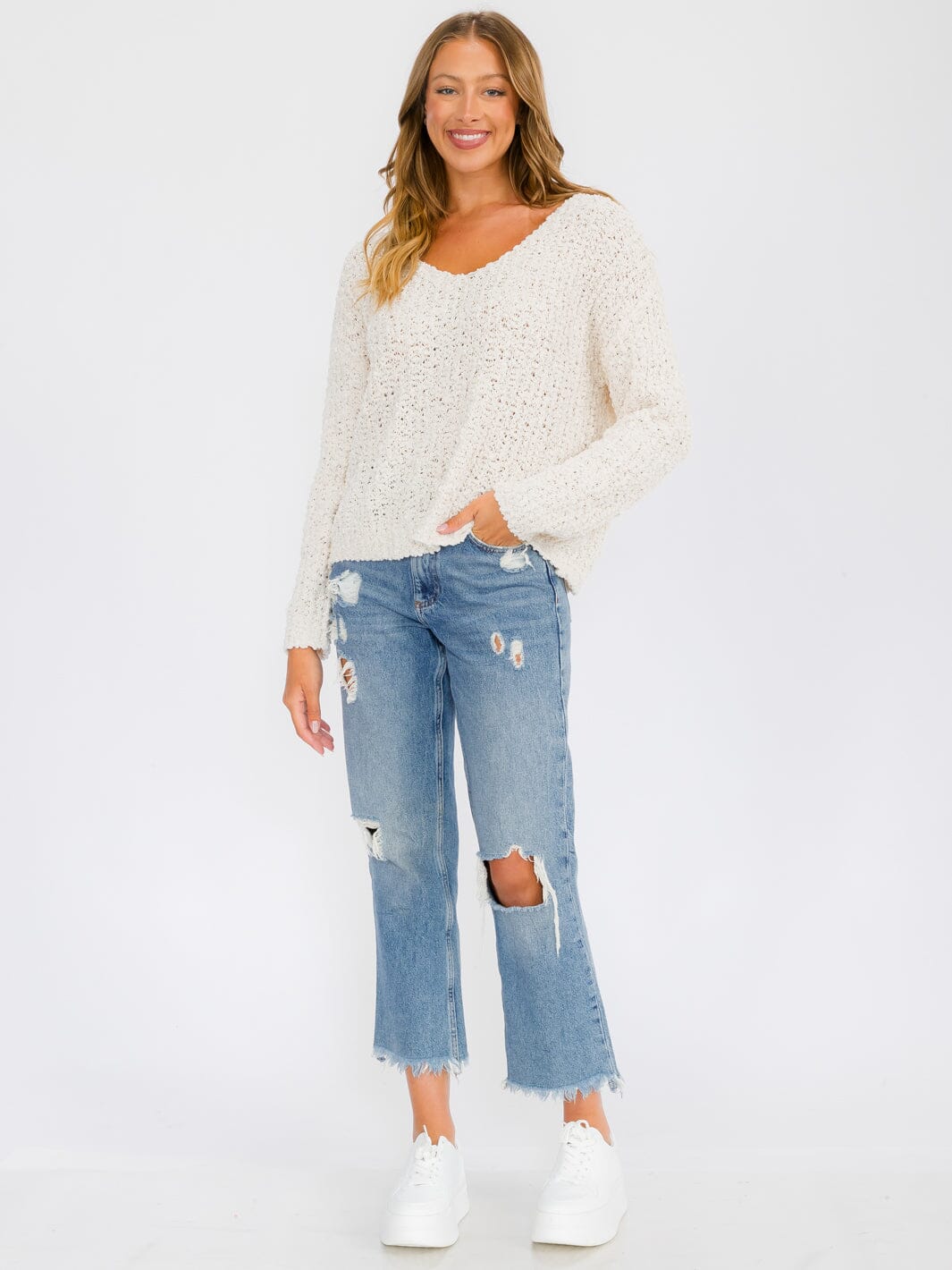 WOMEN'S LONG SLEEVE V-NECK KNIT PULLOVER SWEATER