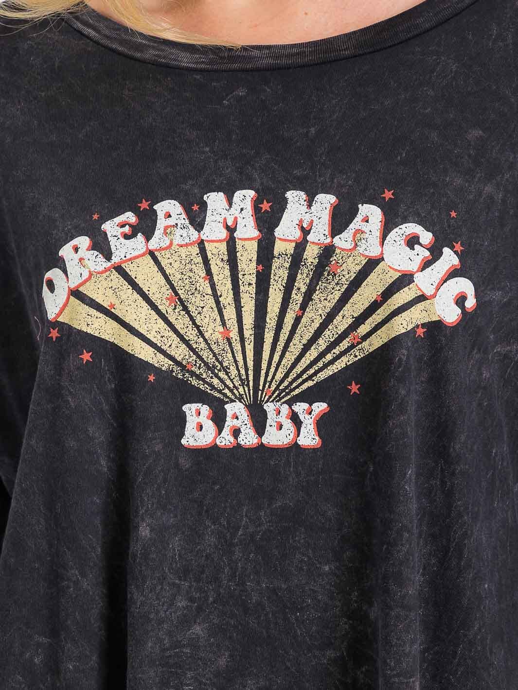 WOMEN'S LONG SLEEVE GRAPHIC WASHED TOP