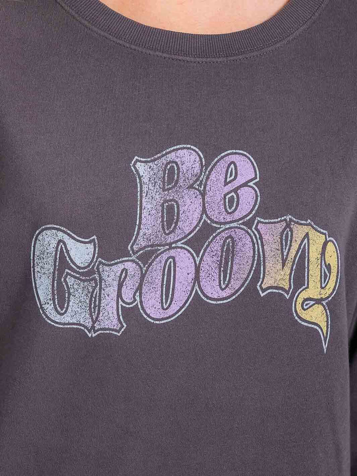 WOMEN'S LONG SLEEVE GRAPHIC PULLOVER SWEATER