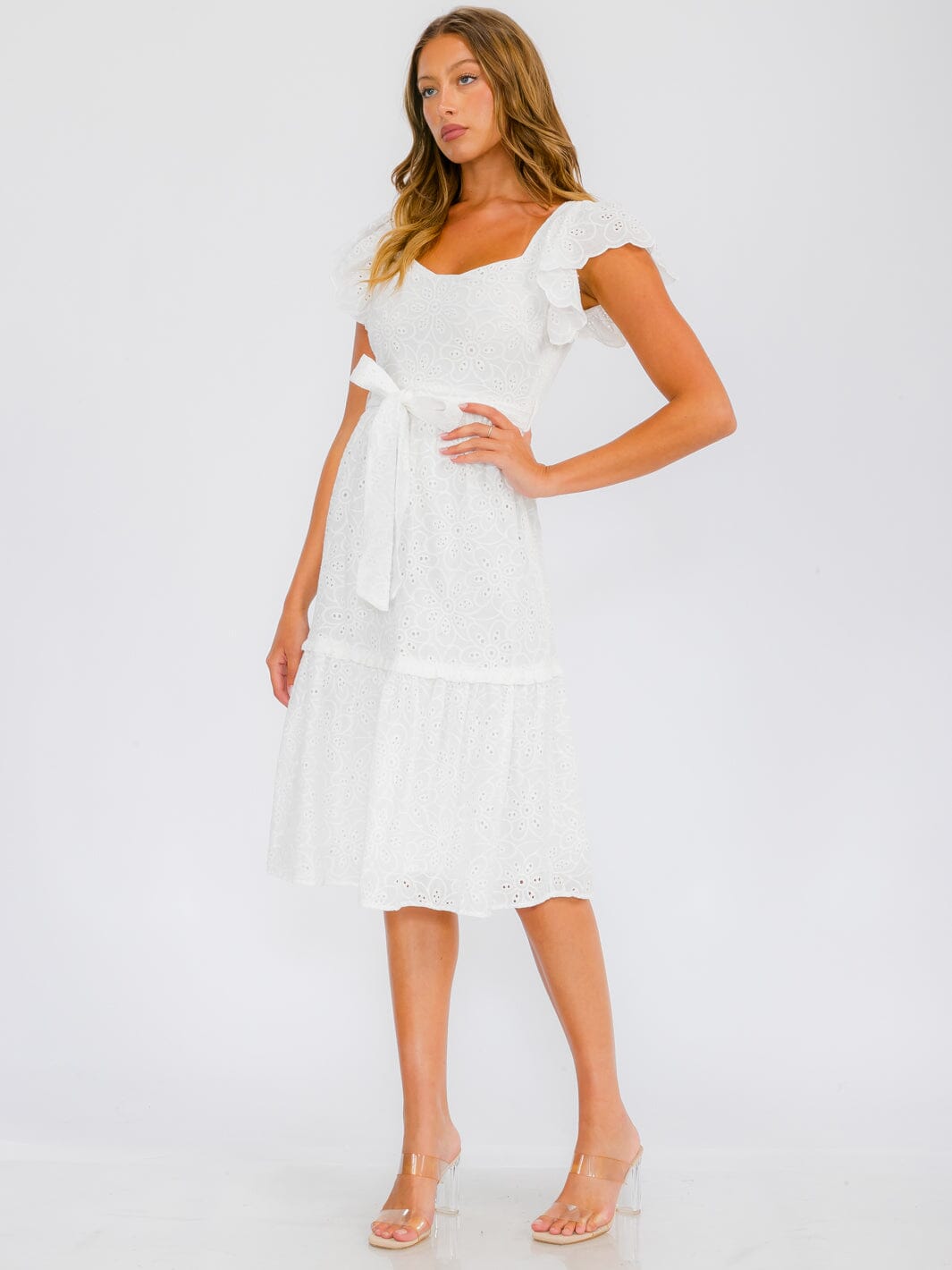 WOMEN'S SHORT RUFFLE SLEEVE SELF TIE EYELET DETAILED MIDI DRESS