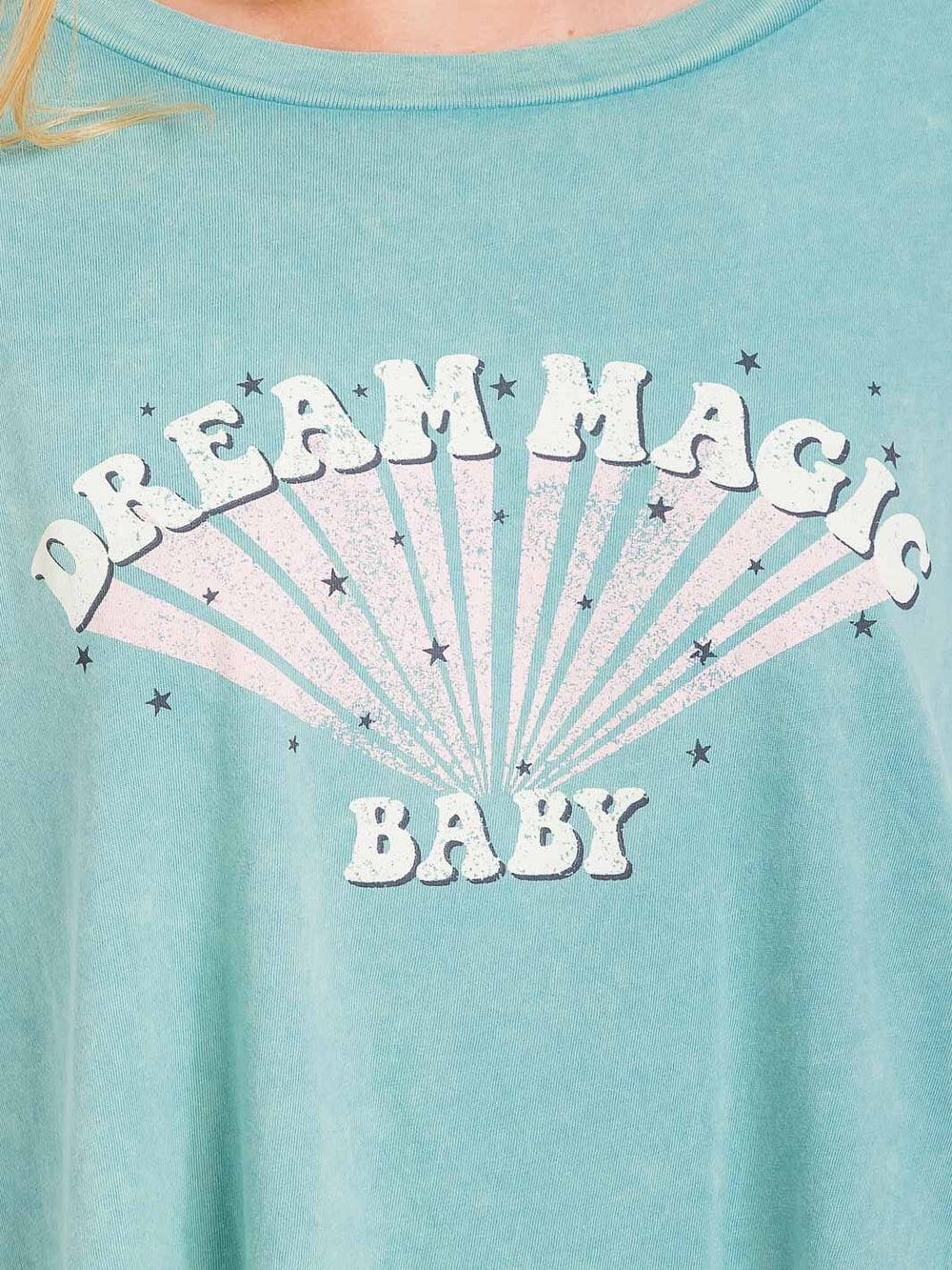 WOMEN'S LONG SLEEVE GRAPHIC WASHED TOP