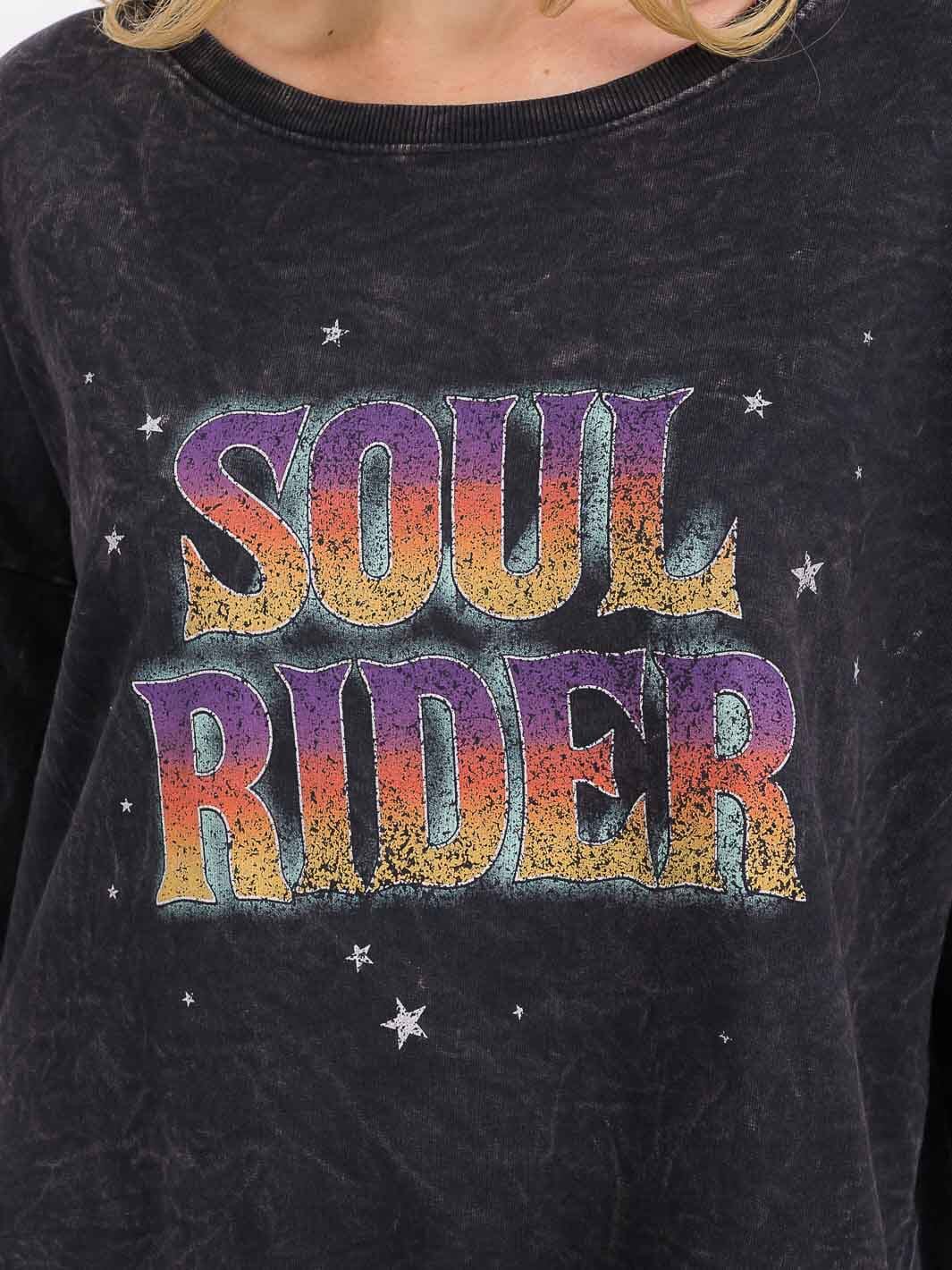 WOMEN'S LONG SLEEVE WASHED GRAPHIC HIGH-LOW PULLOVER SWEATER