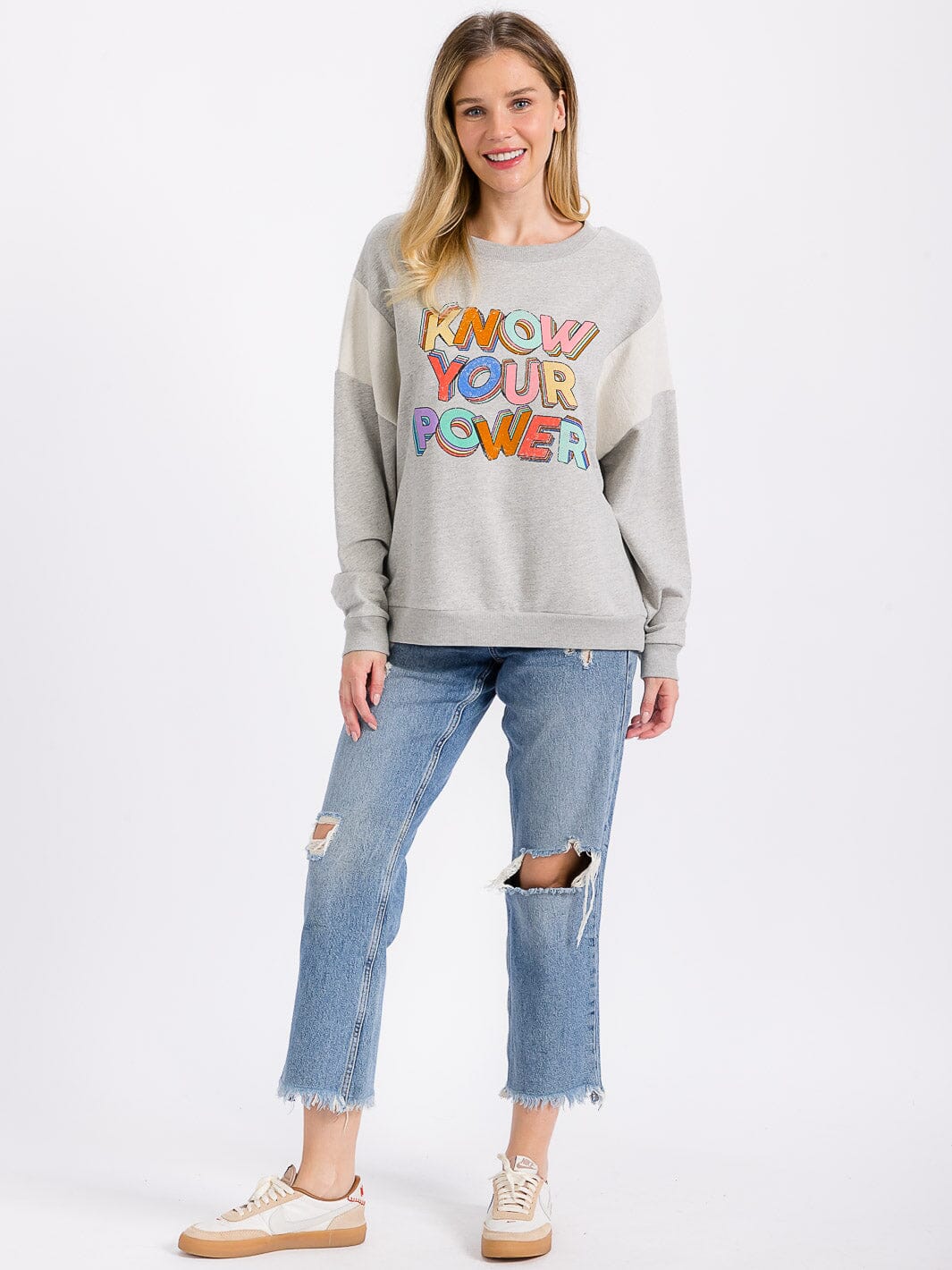 WOMEN'S LONG SLEEVE GRAPHIC COLORBLOCK PULLOVER SWEATER