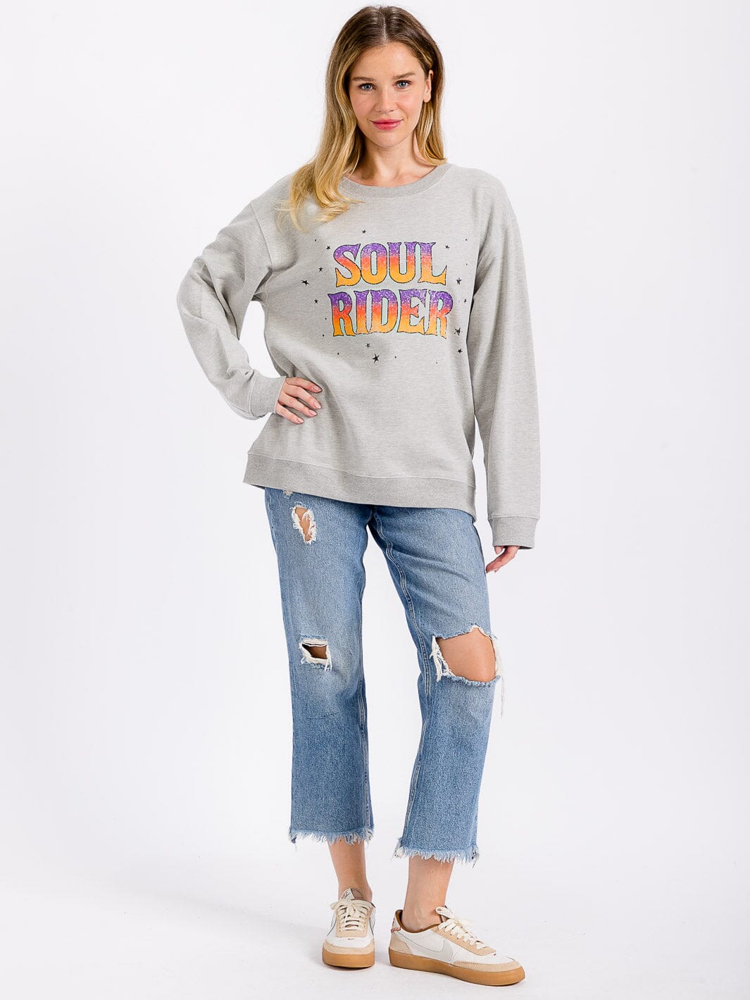 WOMEN'S LONG SLEEVE GRAPHIC PULLOVER SWEATER