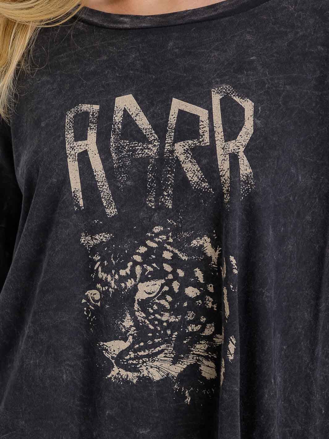 WOMEN'S LONG SLEEVE GRAPHIC WASHED TOP