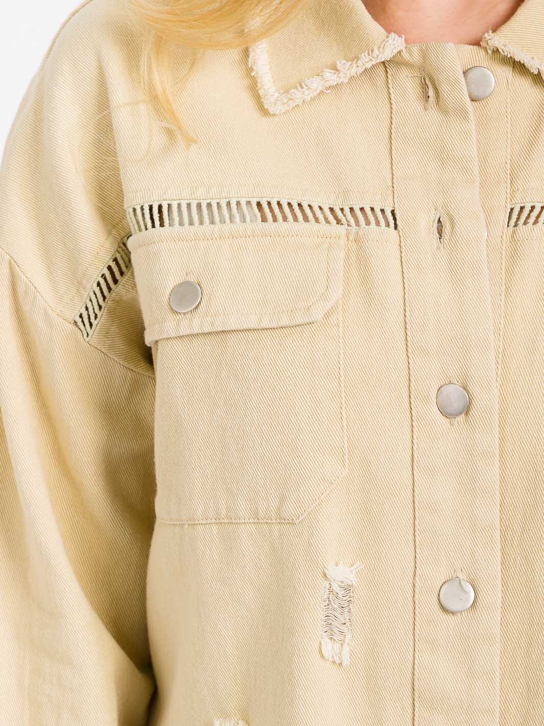 WOMEN'S LONG SLEEVE BUTTON CLOSURE POCKETS DISTRESS DENIM JACKET