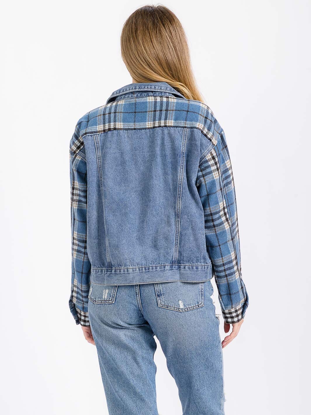 WOMEN'S LONG SLEEVE BUTTON CLOSURE FRONT POCKETS PLAID CONTRAST DENIM JACKET