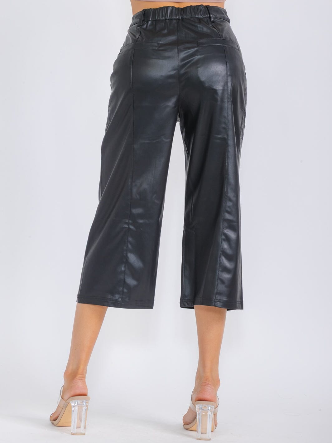 WOMEN'S BUTTON CLOSURE POCKETS PU PLEATHER WIDE LEG CAPRI PANTS