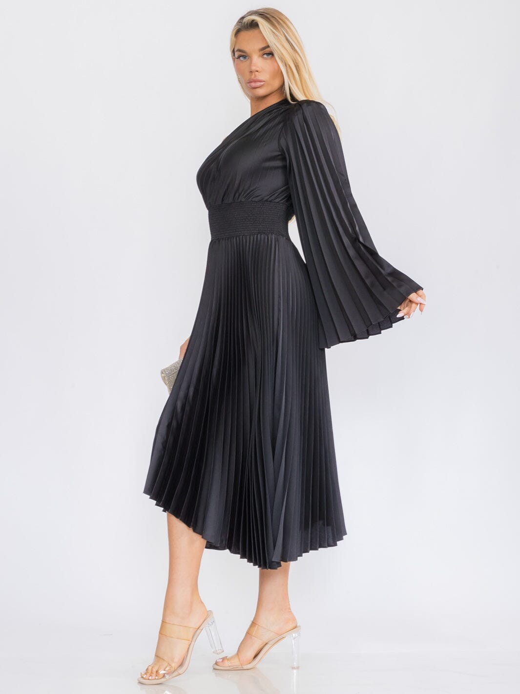 WOMEN'S ONE SHOULDER LONG BELL SLEEVE SMOCK WAIST PLEATED MAXI DRESS