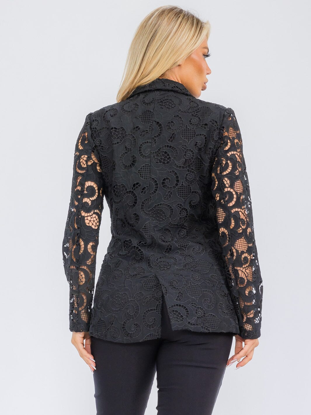 WOMEN'S LONG SLEEVE BUTTON CLOSURE POCKETS LACE DETAILED BLAZER
