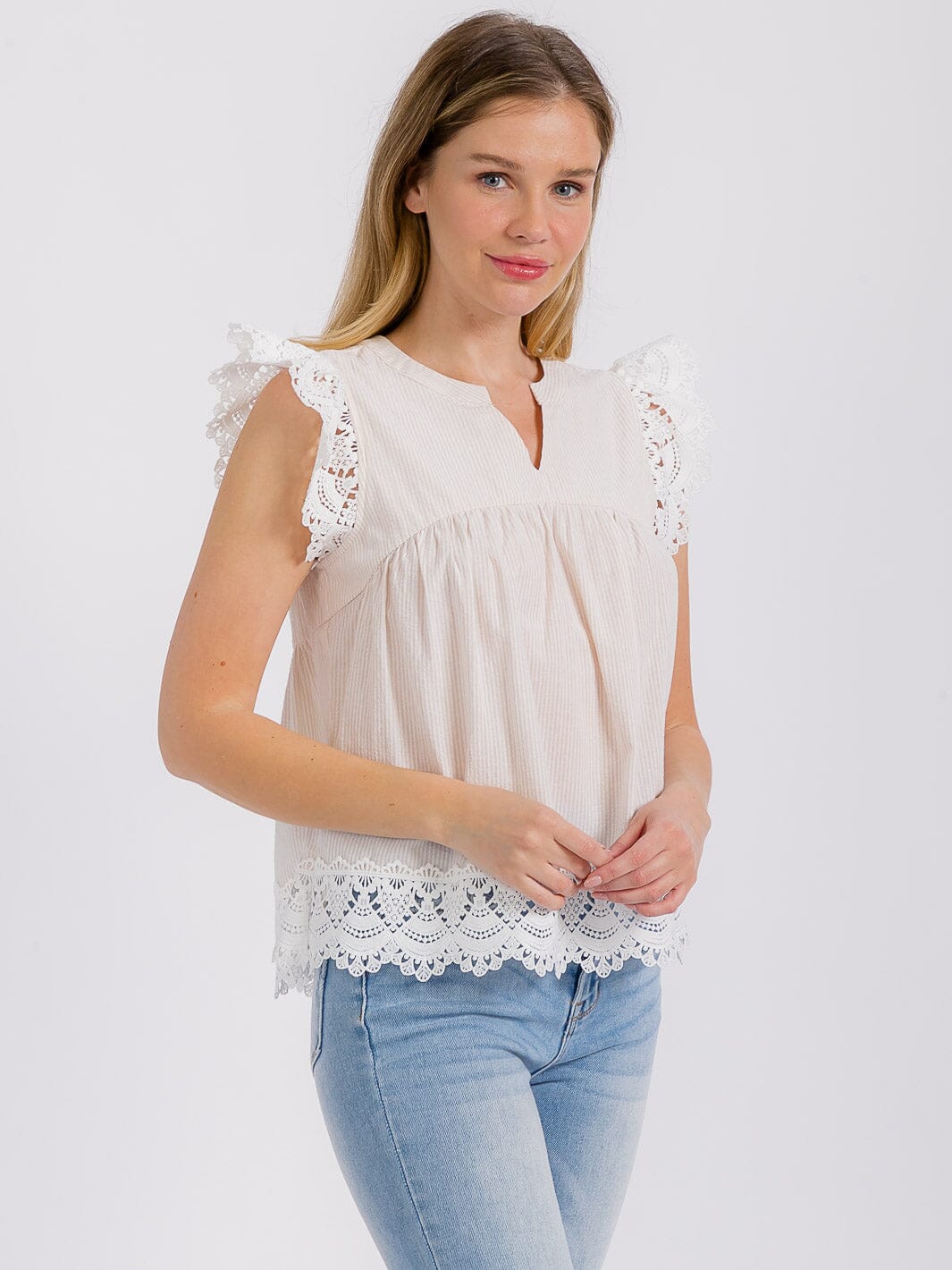 WOMEN'S RUFFLE SLEEVE V-NECK CROCHET TRIM PLAID BLOUSE
