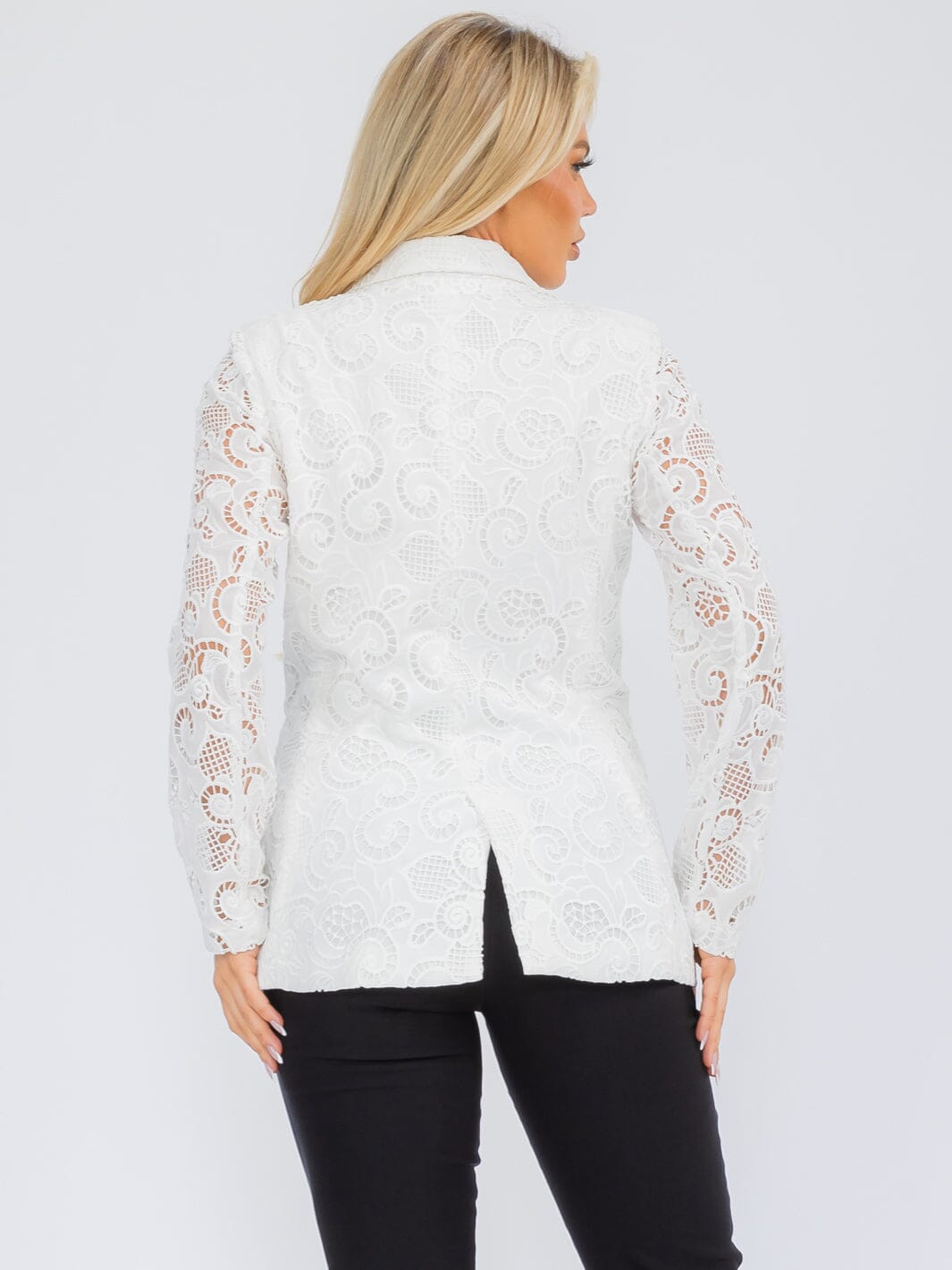 WOMEN'S LONG SLEEVE BUTTON CLOSURE POCKETS LACE DETAILED BLAZER