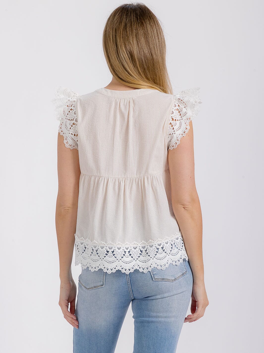 WOMEN'S RUFFLE SLEEVE V-NECK CROCHET TRIM PLAID BLOUSE