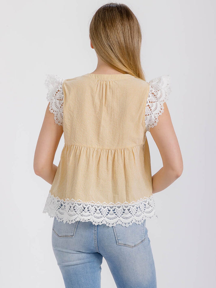 WOMEN'S RUFFLE SLEEVE V-NECK CROCHET TRIM PLAID BLOUSE