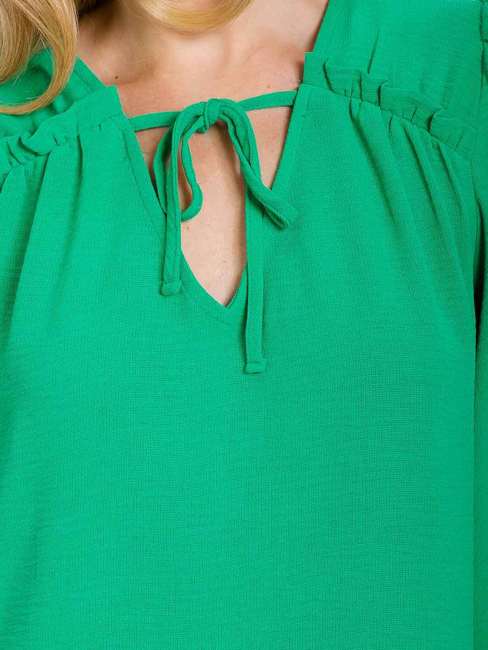 WOMEN'S LONG SLEEVE V-NECK SOLID BLOUSE