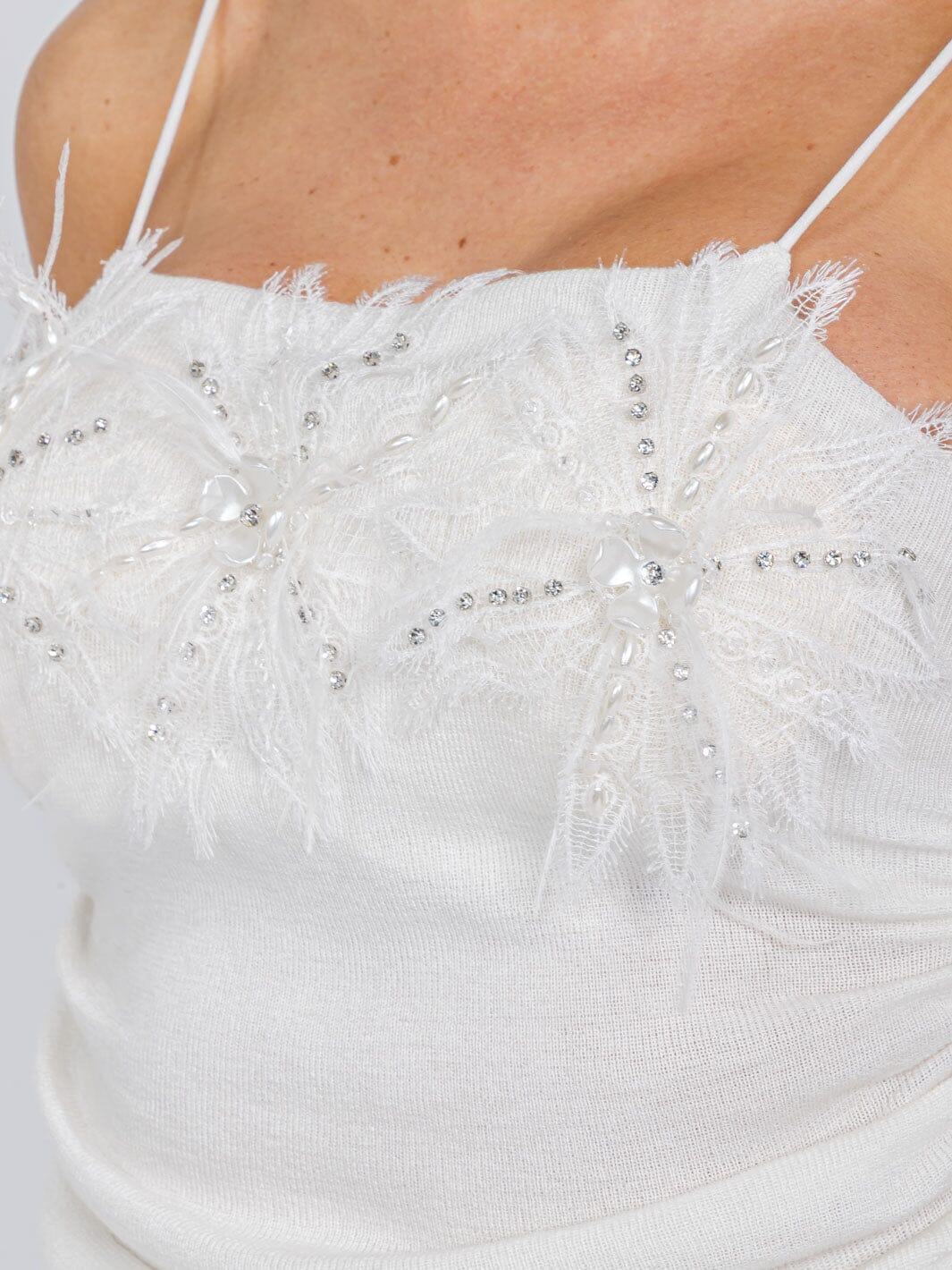 WOMEN'S SLEEVELESS RUCHED STUDS DETAILED TANK TOP