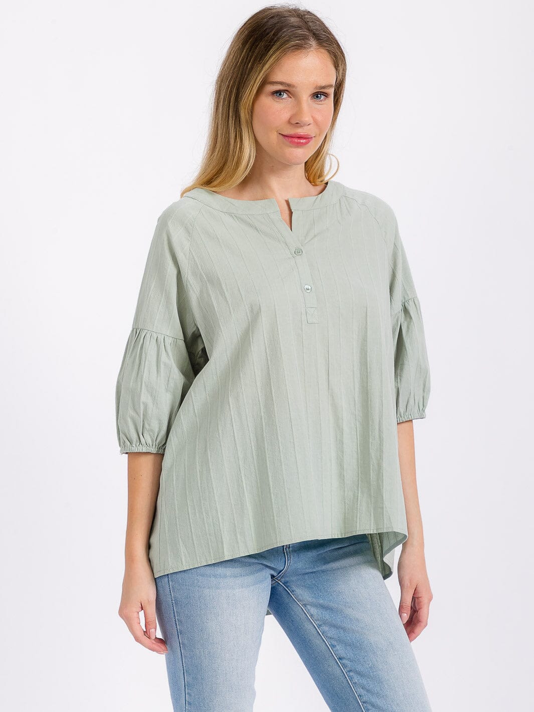 WOMEN'S SHORT PUFF SLEEVE BUTTON UP LOOSE FIT BLOUSE