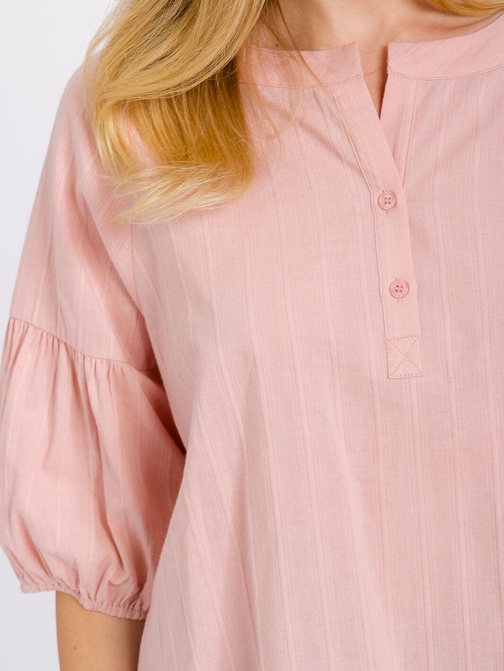 WOMEN'S SHORT PUFF SLEEVE BUTTON UP LOOSE FIT BLOUSE