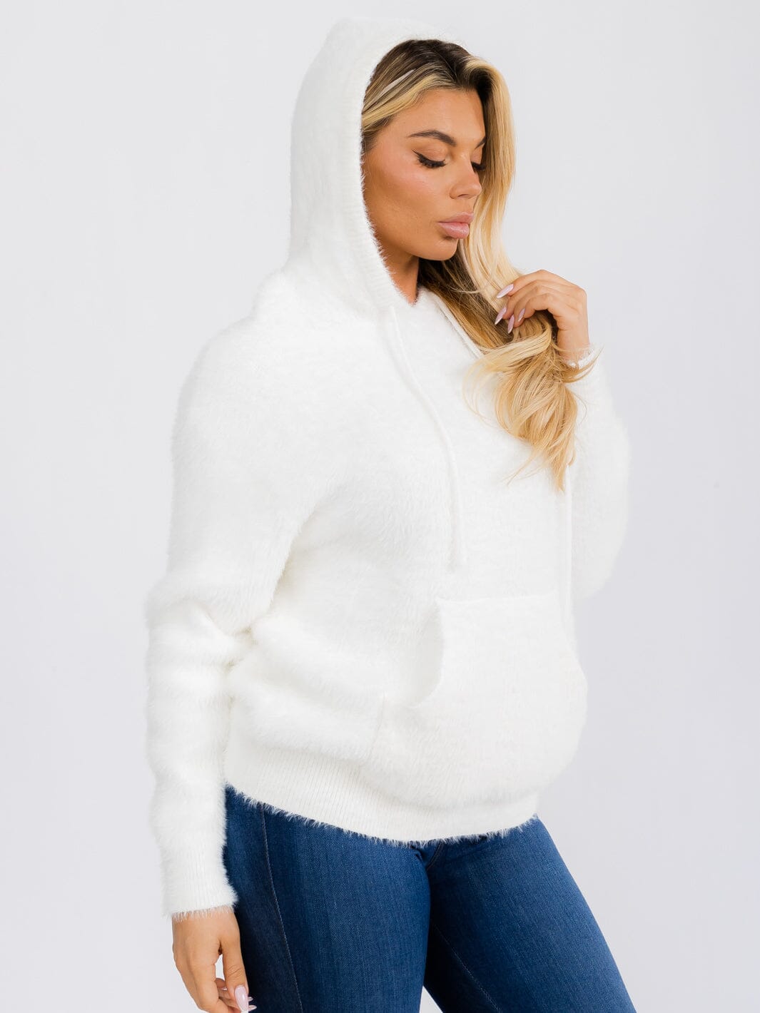 WOMEN'S LONG SLEEVE FRONT POCKET HOODED PULLOVER FUZZY SEATER