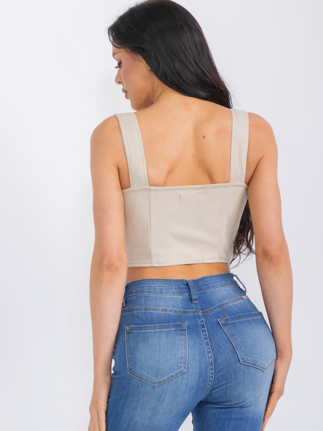 WOMEN'S SLEEVELESS BUTTON CLOSURE SUEDE CROP TOP