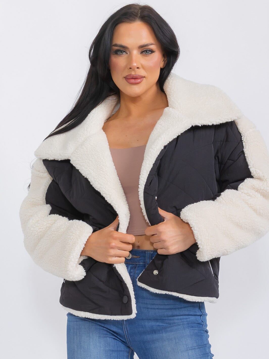 WOMEN'S LONG SLEEVE BUTTON CLOSURE FRONT POCKETS SHERPA JACKET