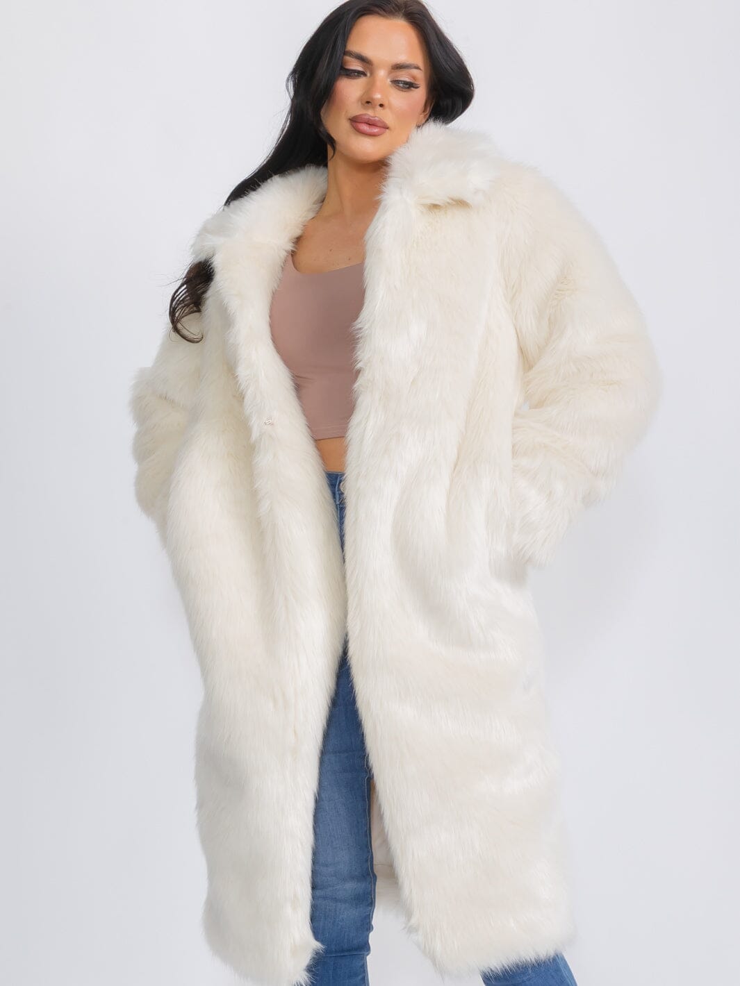 WOMEN'S LONG SLEEVE BUTTON CLOSURE FRONT POCKETS FAUX FUR COAT