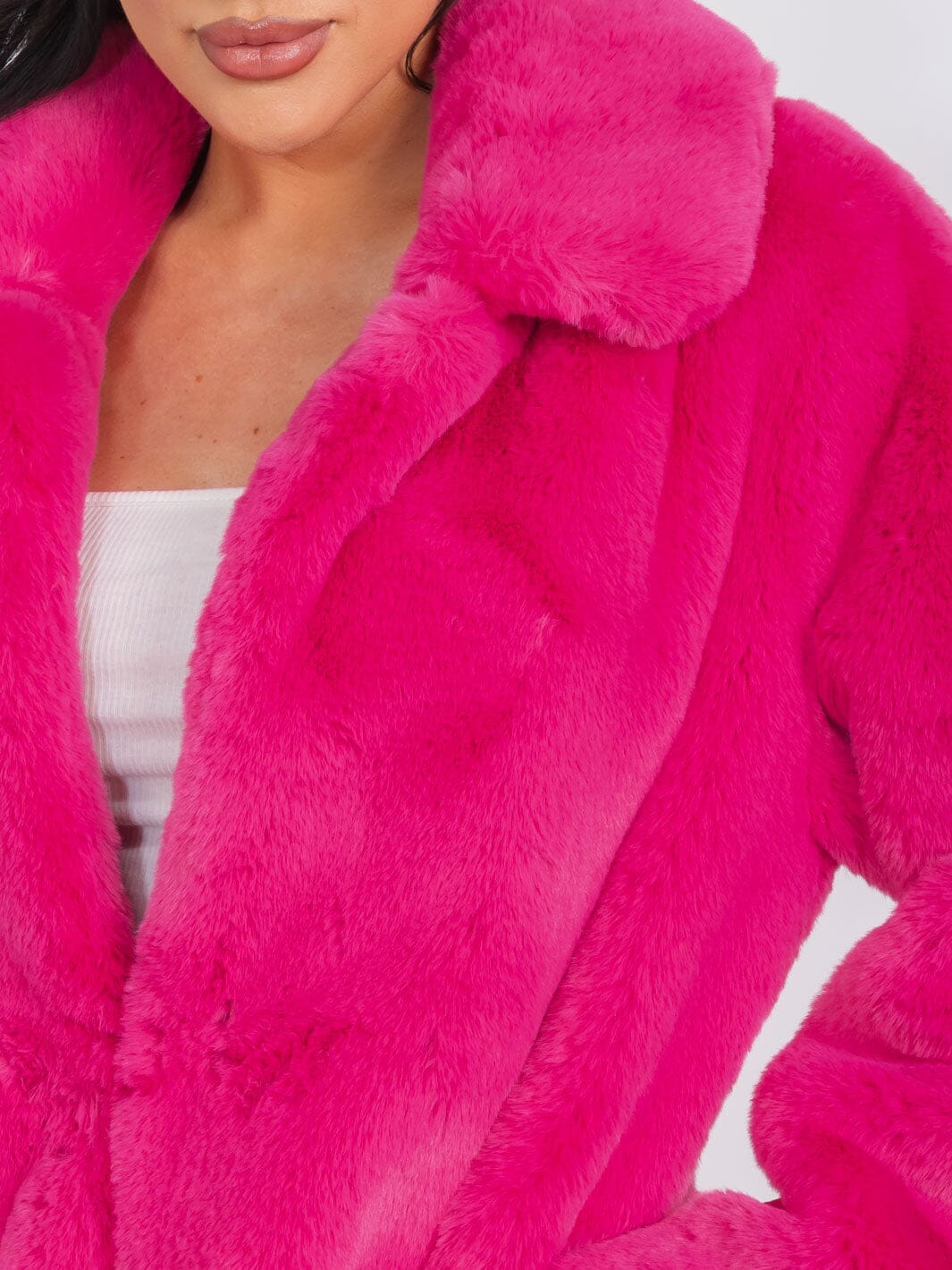 WOMEN'S LONG SLEEVE BUTTON CLOSURE FRONT POCKETS FAUX FUR COAT