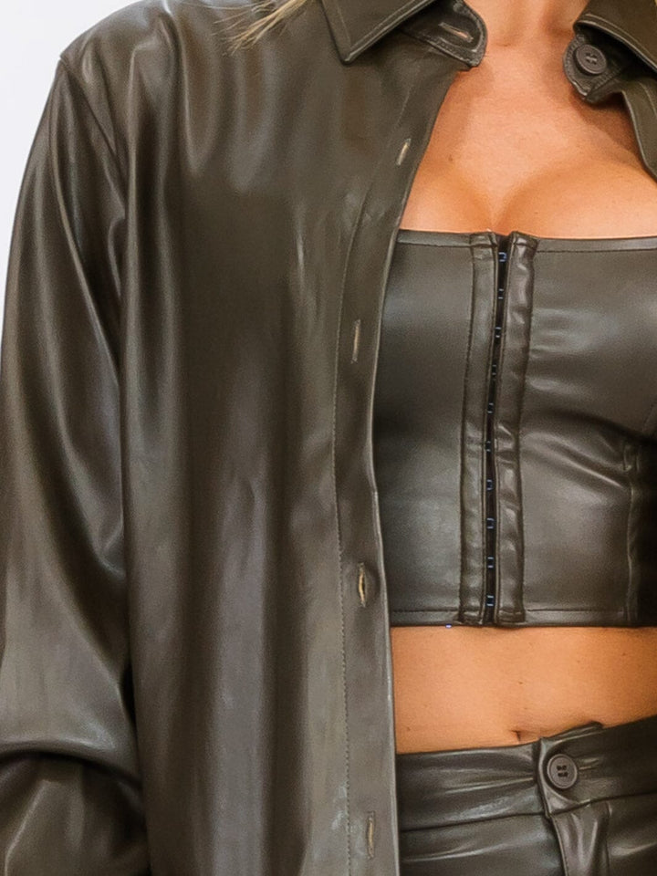 WOMEN'S SLEEVELESS BUTTON CLOSURE PU PLEATHER CROP TOP