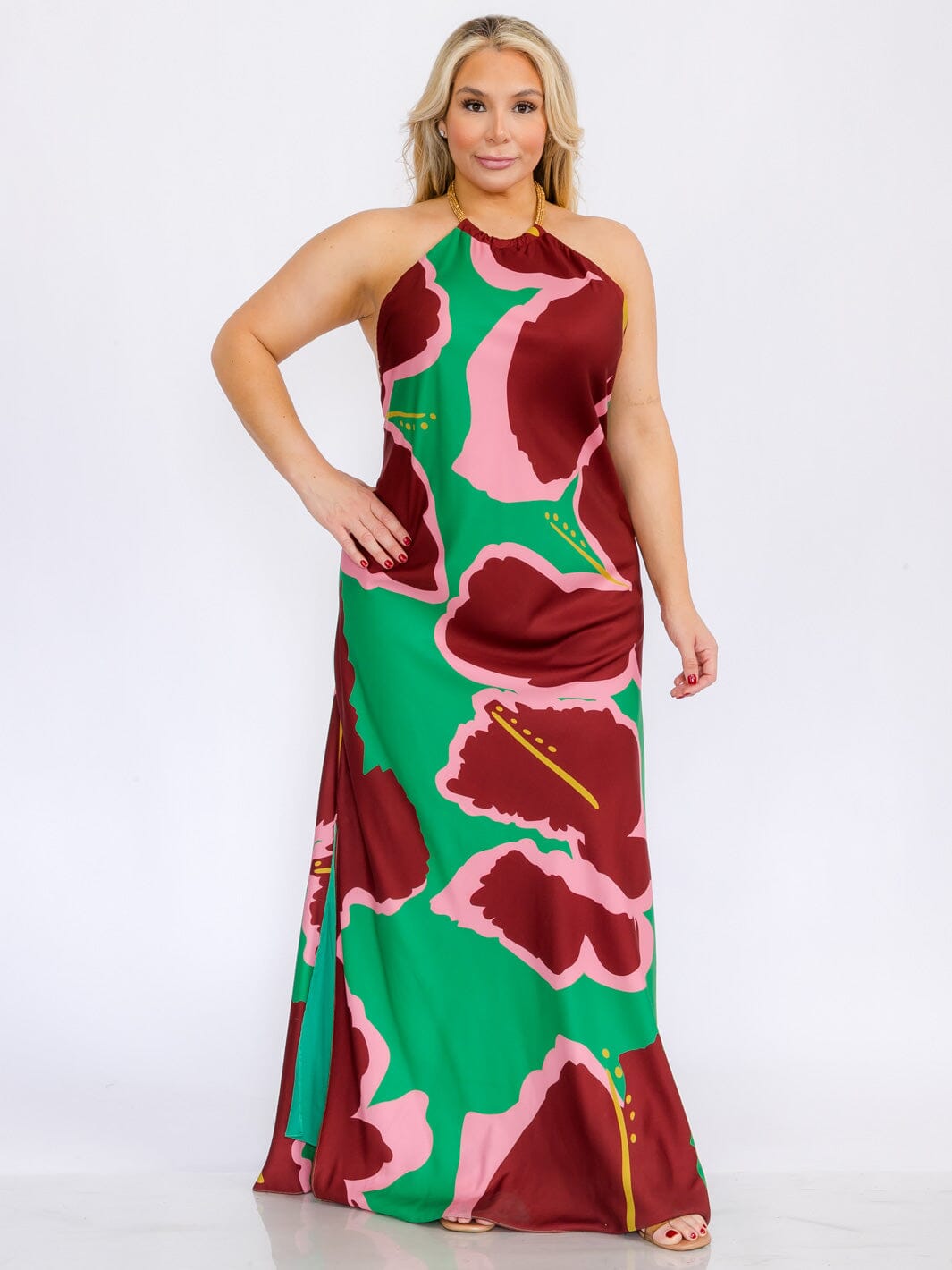 PLUS SIZE SLEEVELESS HALTER NECK OPEN BACK FLORAL MAXI DRESS