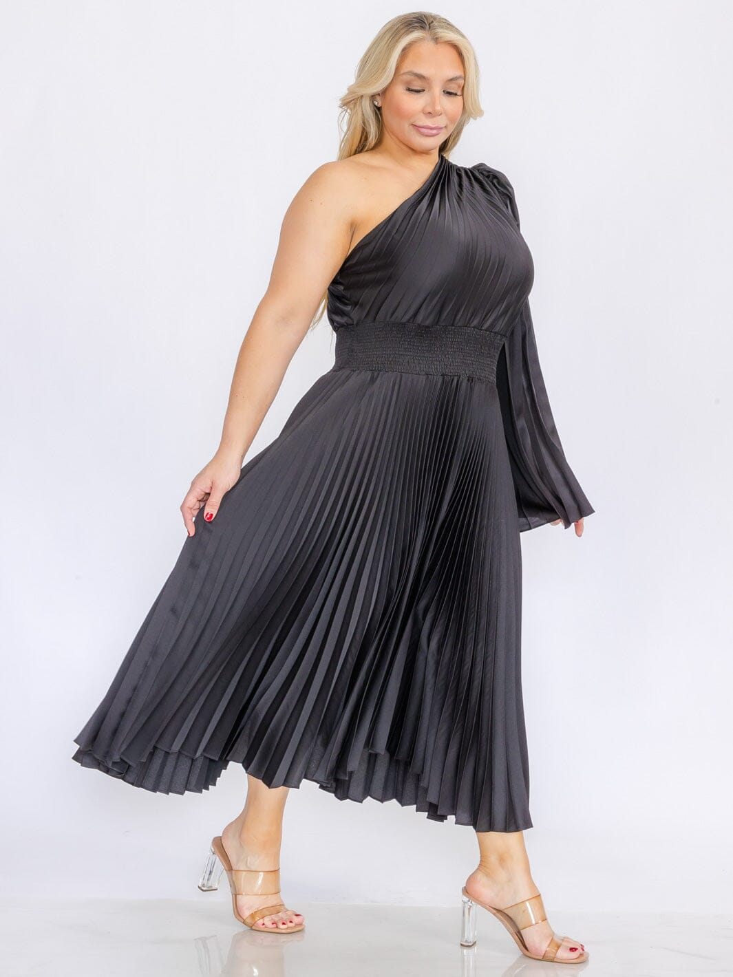 PLUS SIZE ONE SHOULDER LONG BELL SLEEVE SMOCK WAIST PLEATED MAXI DRESS