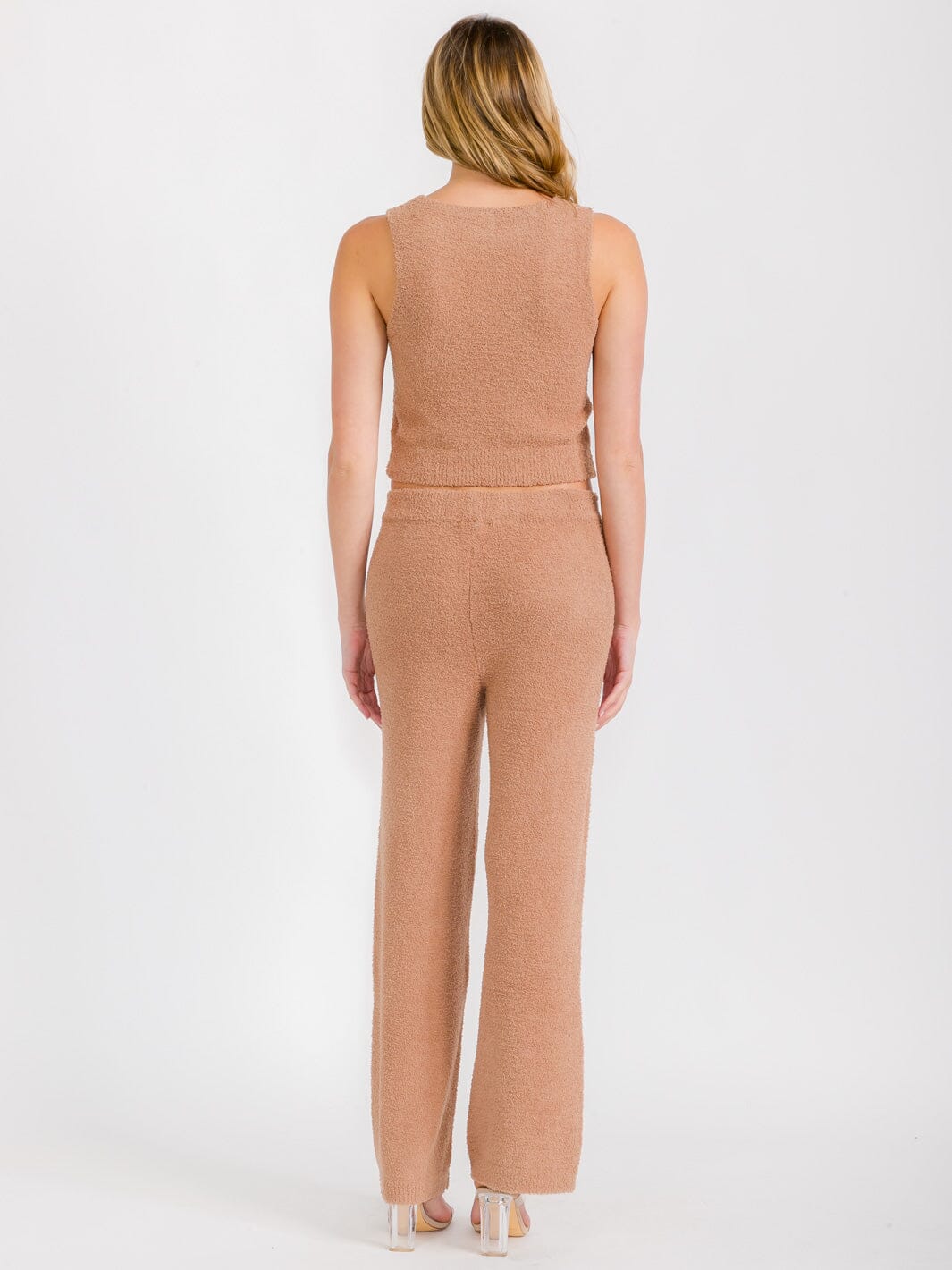 WOMEN'S SLEEVELESS V-NECK CROP TANK TOP