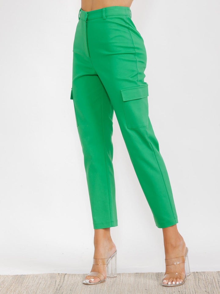 WOMEN'S BUTTON CLOSURE CARGO POCKETS WIDE LEG PANTS