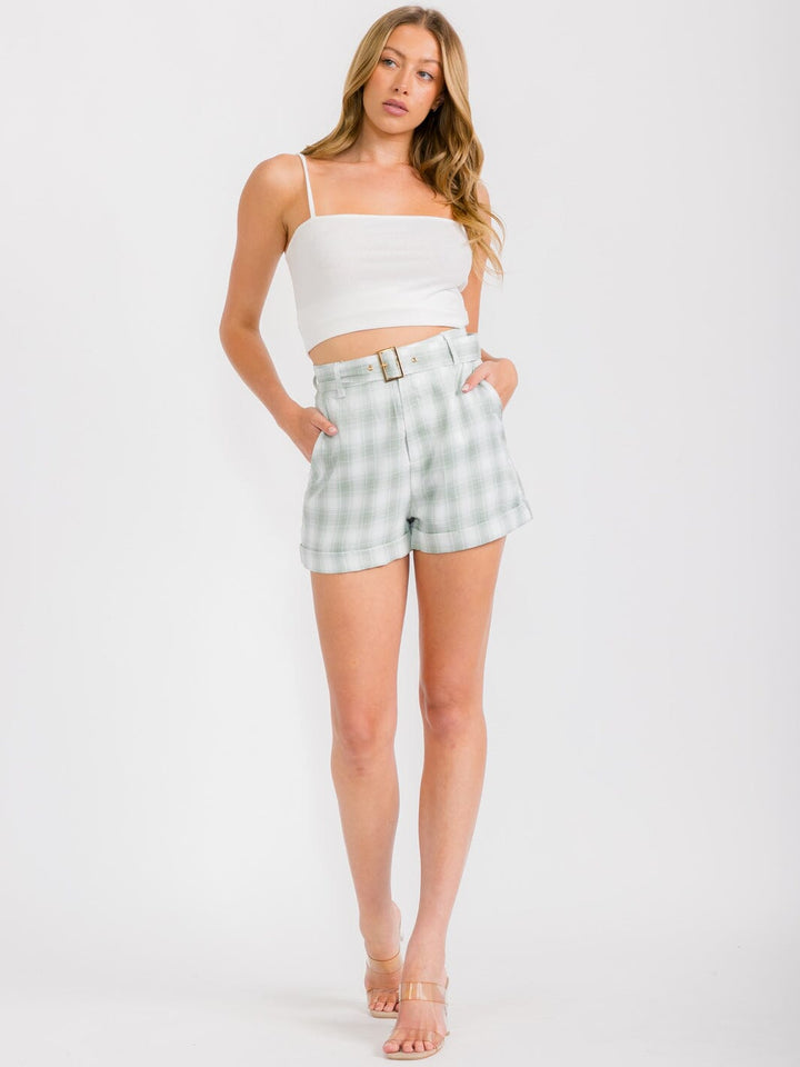 WOMEN'S BUTTON CLOSURE FRONT POCKETS PLAID BELTED SHORTS